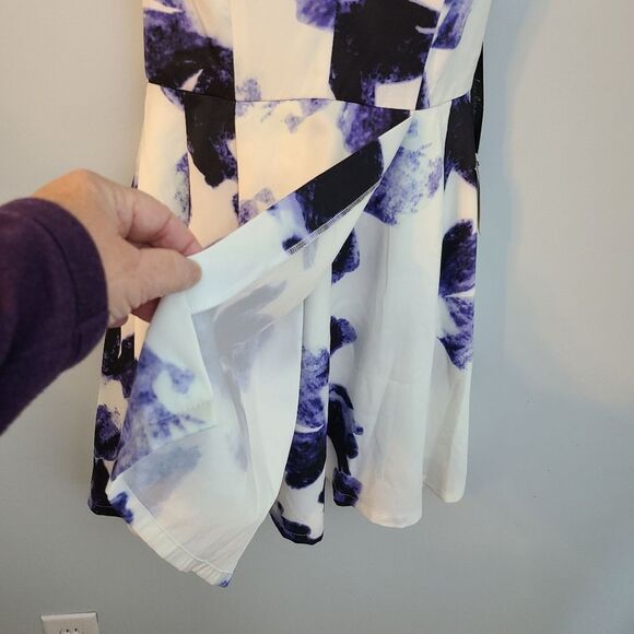 LULU"S Seeing Chic Blue and Ivory Print Skater Dress Womens S NWT Style 338362 - Picture 10 of 16